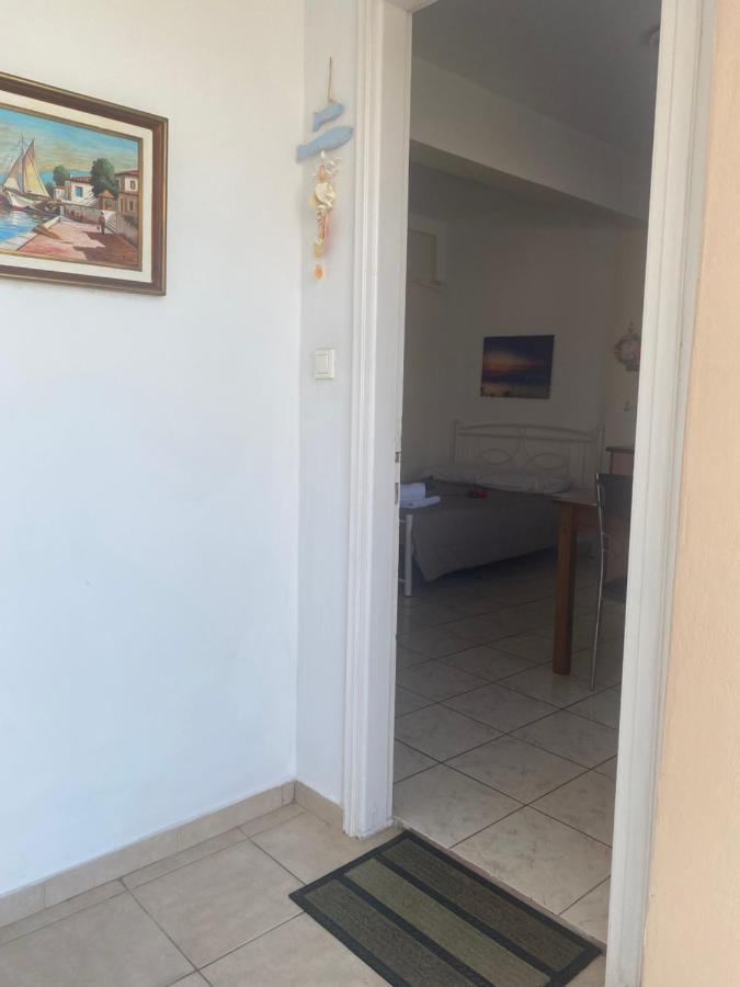 Lorentzia Room Batsíon Exterior foto